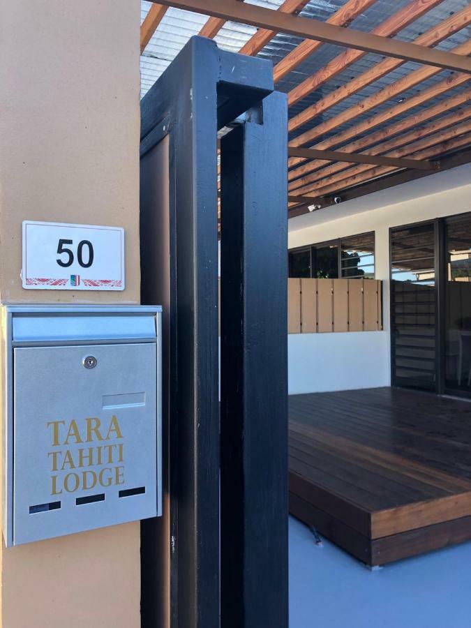 Tara Tahiti Lodge パペーテ エクステリア 写真